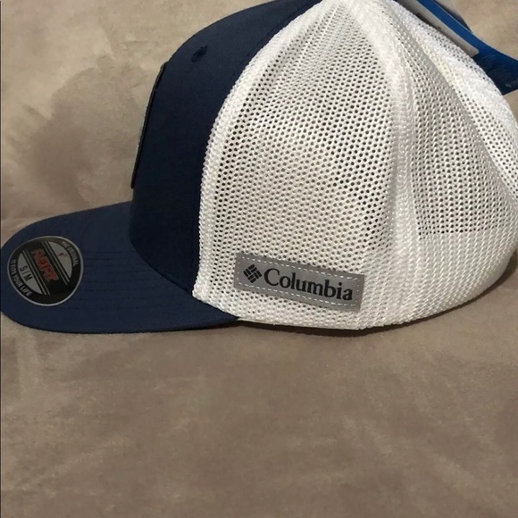 Columbia Flexfit Pacific Northwest 